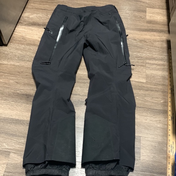 Arc’Teryx Gore-Tex pants - Picture 12 of 16